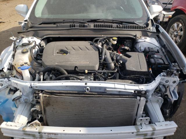 Photo 6 VIN: 1FA6P0HD7G5133046 - FORD FUSION SE 