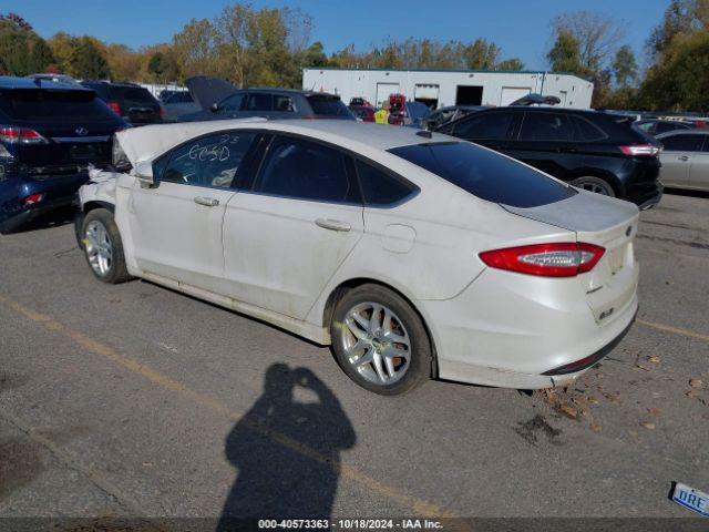 Photo 2 VIN: 1FA6P0HD8F5103682 - FORD FUSION 