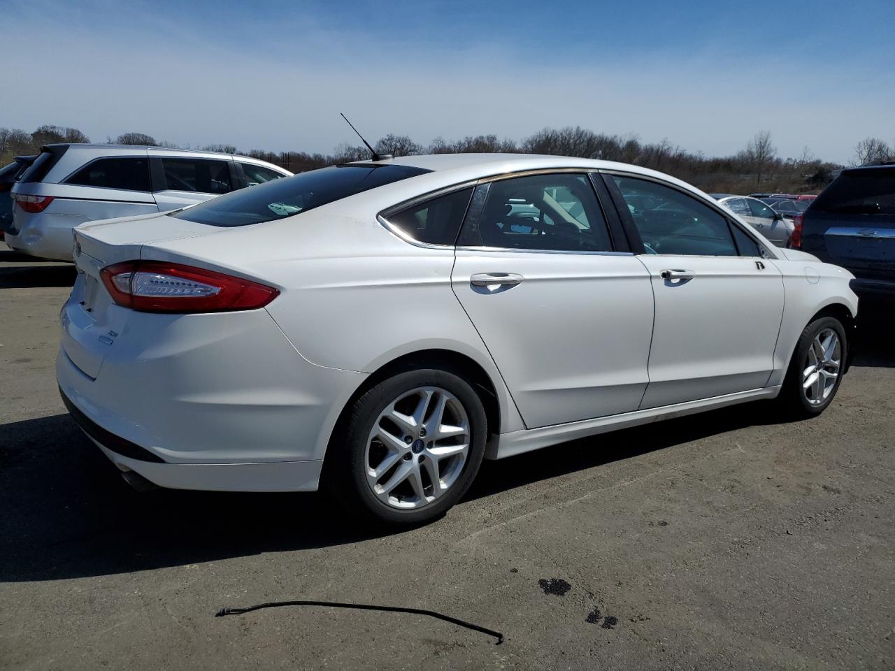 Photo 2 VIN: 1FA6P0HD8G5119334 - FORD FUSION 