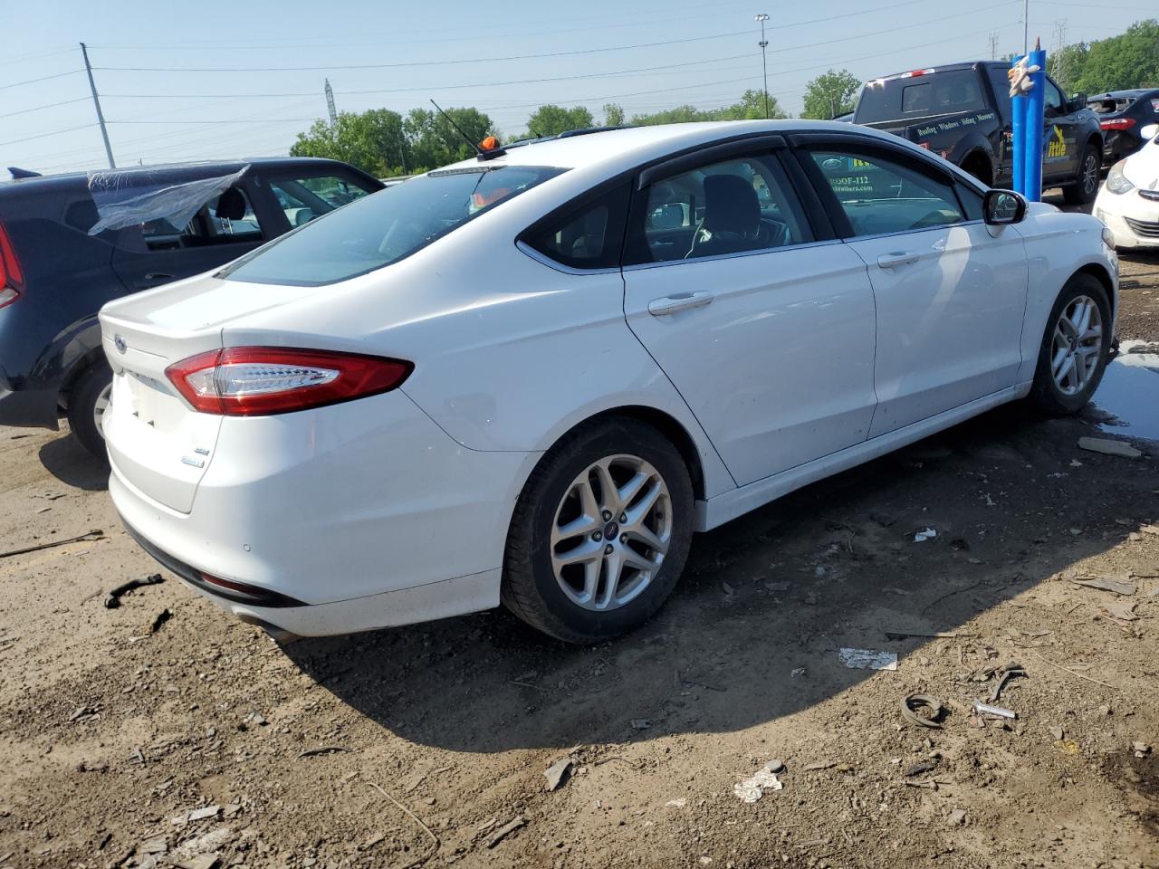 Photo 2 VIN: 1FA6P0HD8G5125067 - FORD FUSION 