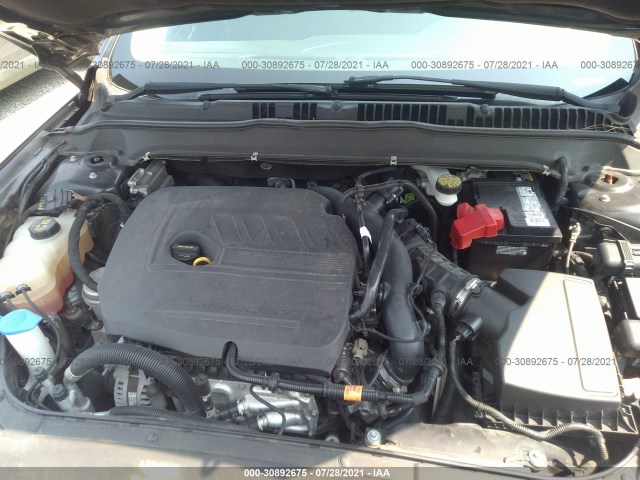 Photo 9 VIN: 1FA6P0HD9E5350689 - FORD FUSION 