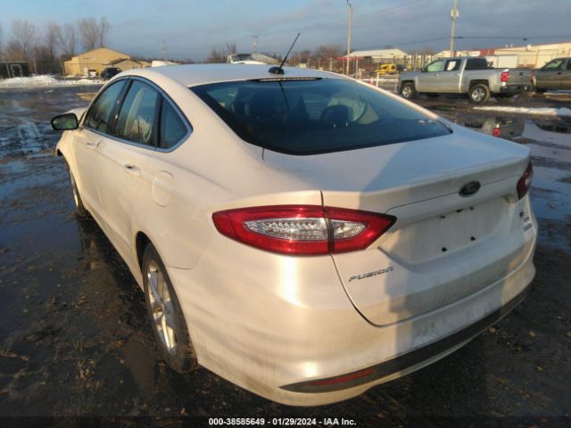 Photo 2 VIN: 1FA6P0HD9E5370327 - FORD FUSION 