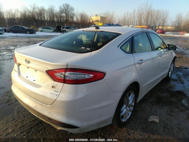 Photo 3 VIN: 1FA6P0HD9E5370327 - FORD FUSION 