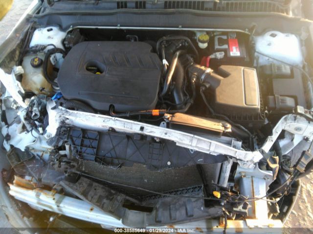 Photo 9 VIN: 1FA6P0HD9E5370327 - FORD FUSION 