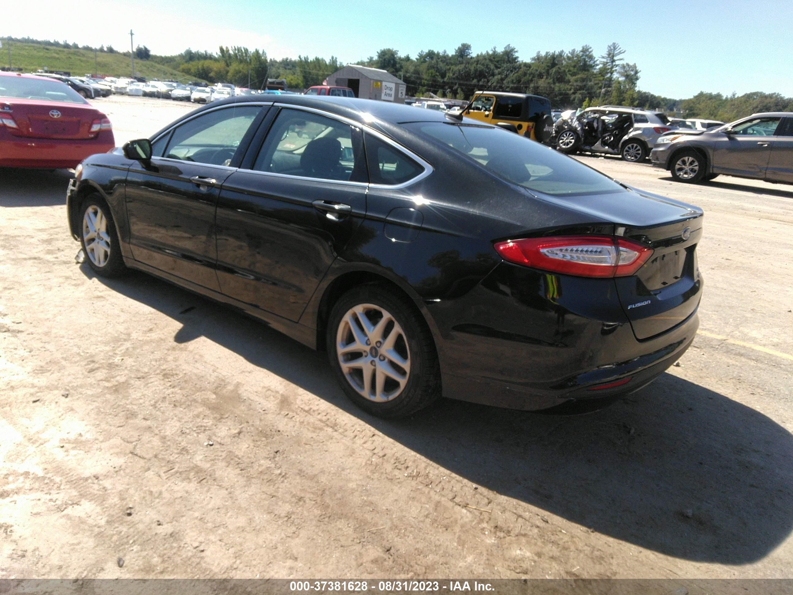 Photo 2 VIN: 1FA6P0HD9E5387550 - FORD FUSION 