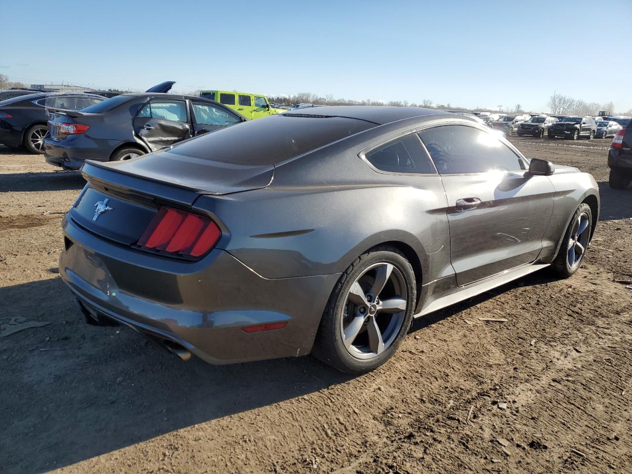 Photo 2 VIN: 1FA6P8AM0G5296324 - FORD MUSTANG 