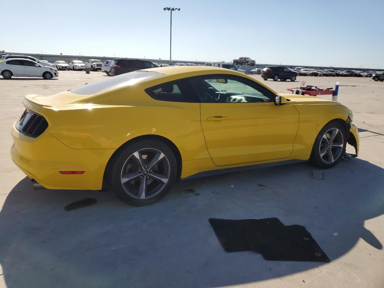 Photo 2 VIN: 1FA6P8AM3F5370978 - FORD MUSTANG 