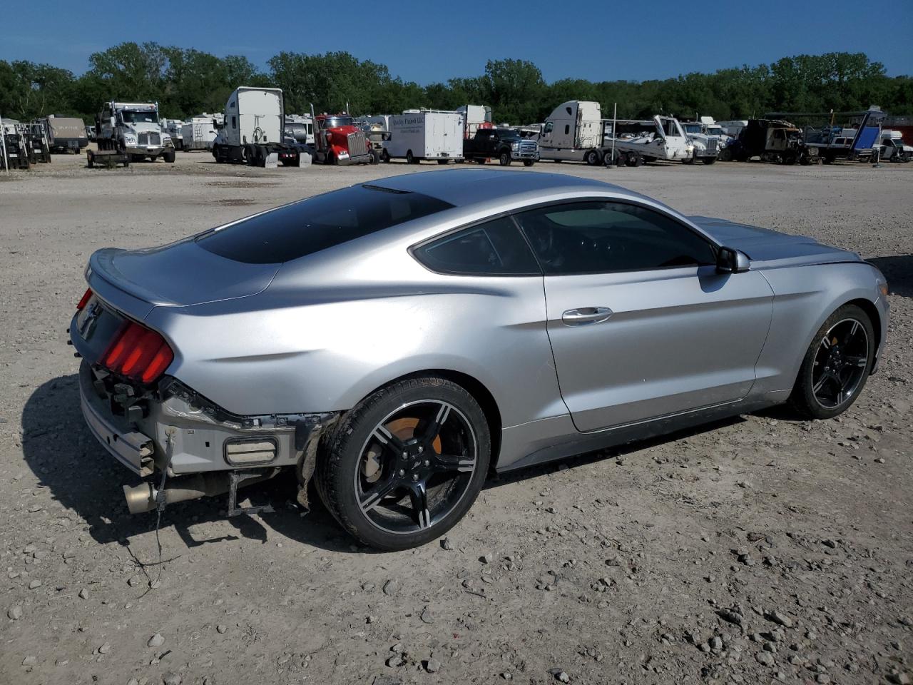 Photo 2 VIN: 1FA6P8AM7F5363922 - FORD MUSTANG 