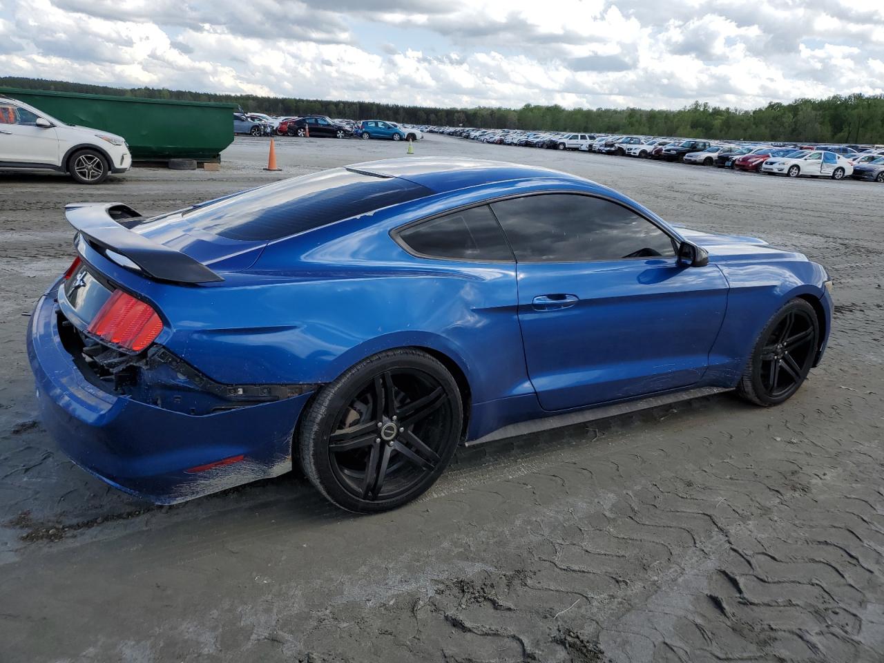 Photo 2 VIN: 1FA6P8AM7H5217782 - FORD MUSTANG 