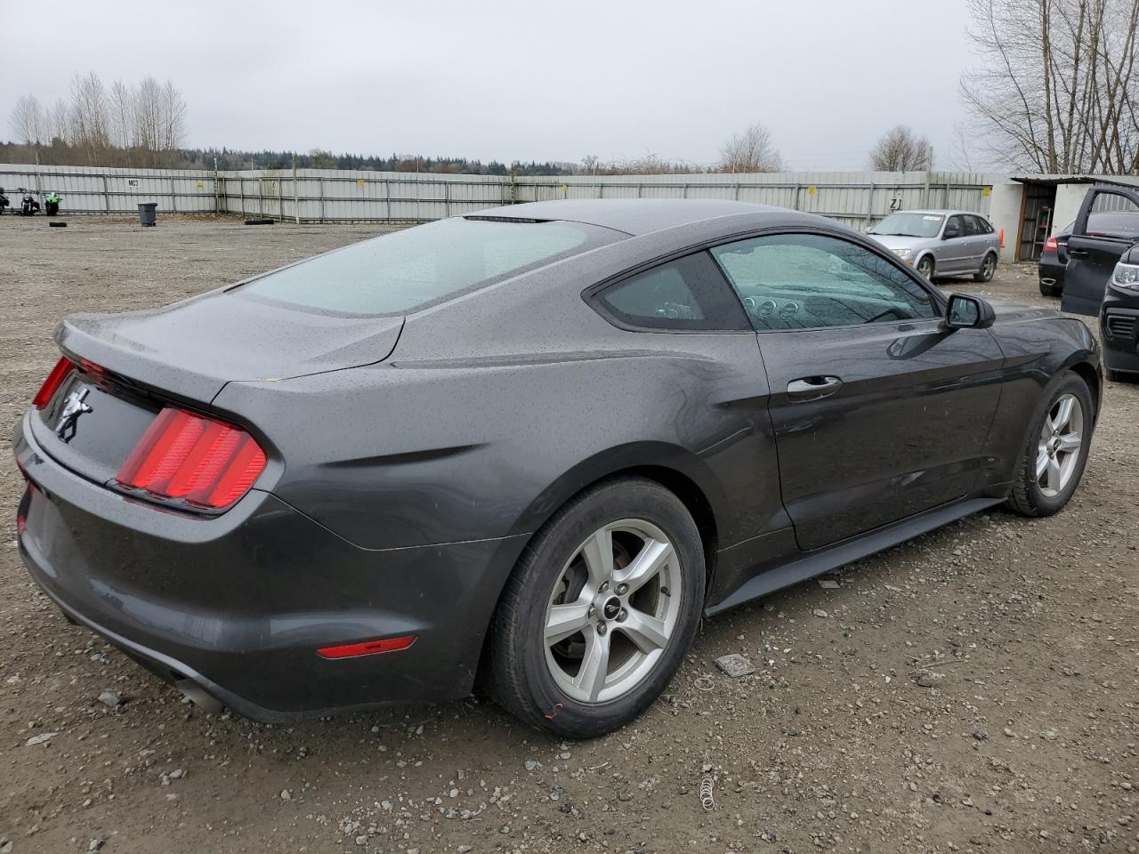 Photo 2 VIN: 1FA6P8AM9H5307130 - FORD MUSTANG 