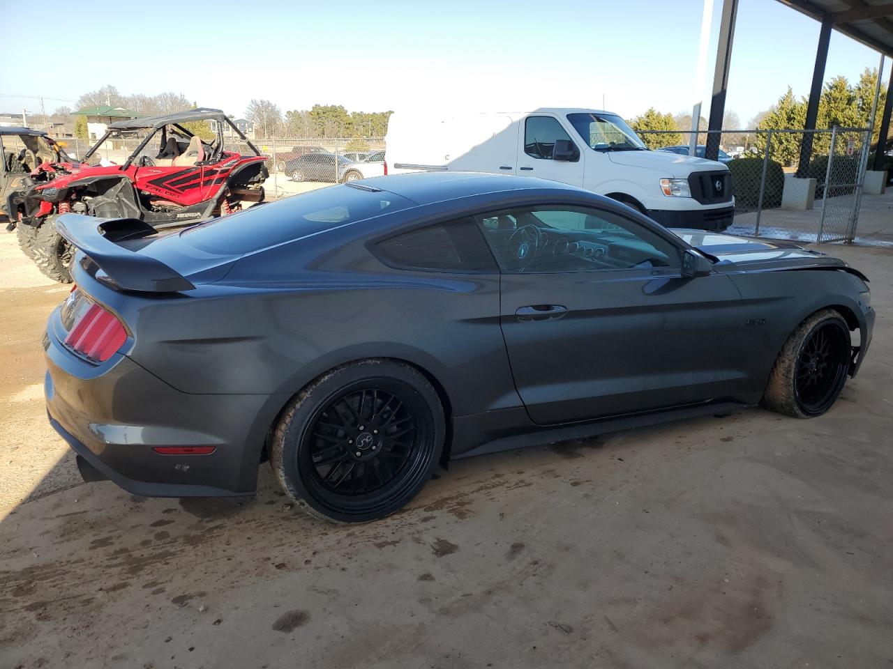 Photo 2 VIN: 1FA6P8CF0G5242035 - FORD MUSTANG 