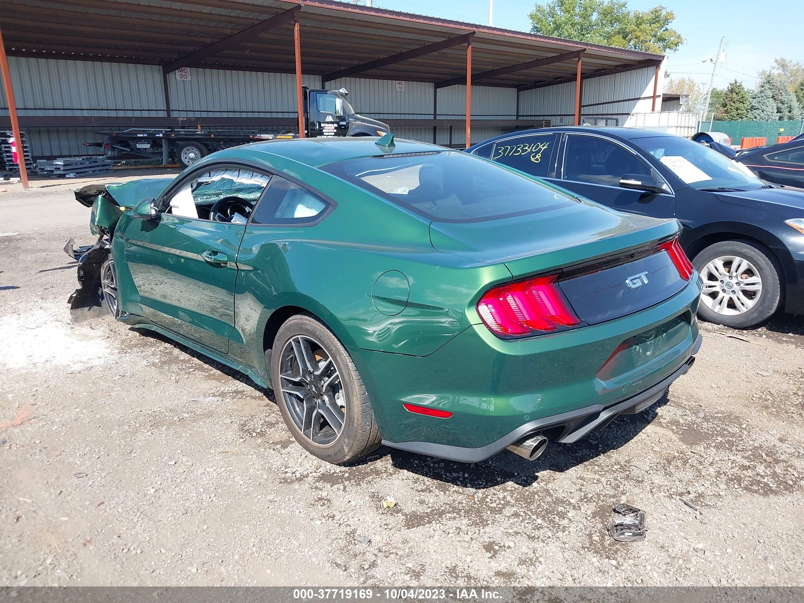 Photo 2 VIN: 1FA6P8CF0P5302072 - FORD MUSTANG 