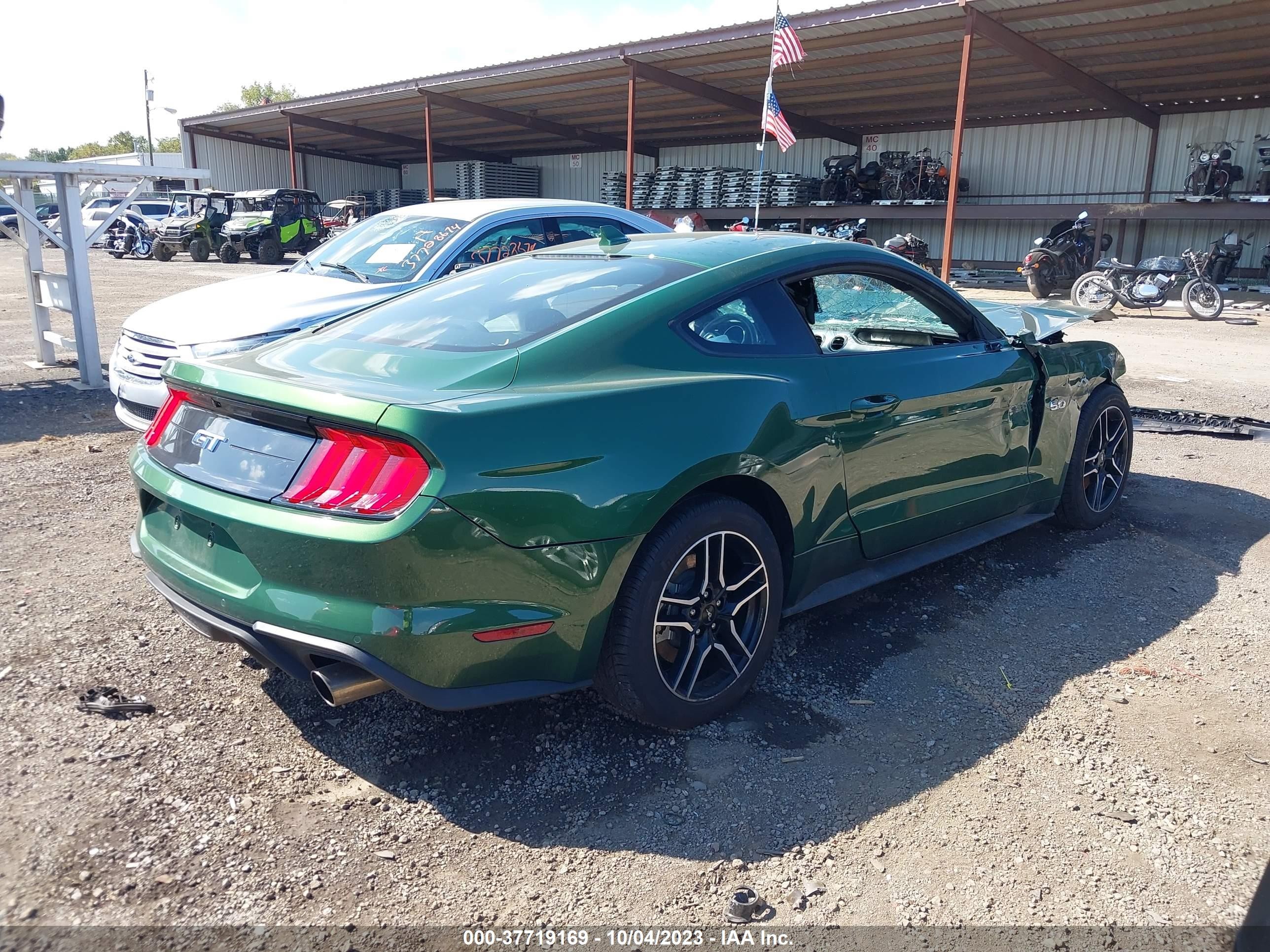 Photo 3 VIN: 1FA6P8CF0P5302072 - FORD MUSTANG 