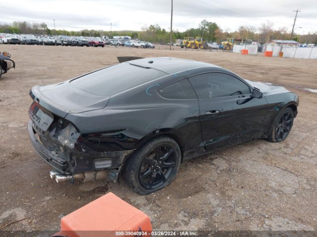 Photo 3 VIN: 1FA6P8CF1J5127855 - FORD MUSTANG 