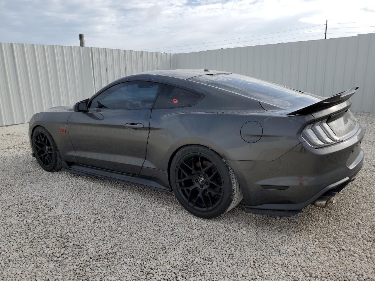 Photo 1 VIN: 1FA6P8CF1K5111625 - FORD MUSTANG 