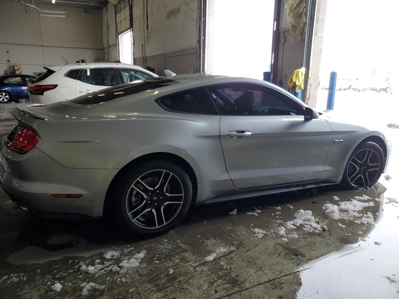 Photo 2 VIN: 1FA6P8CF1M5125172 - FORD MUSTANG 