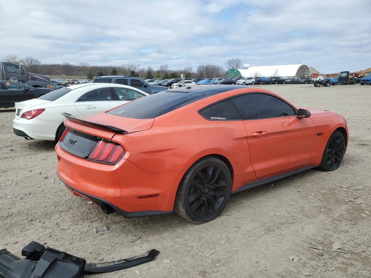 Photo 2 VIN: 1FA6P8CF2G5229447 - FORD MUSTANG 