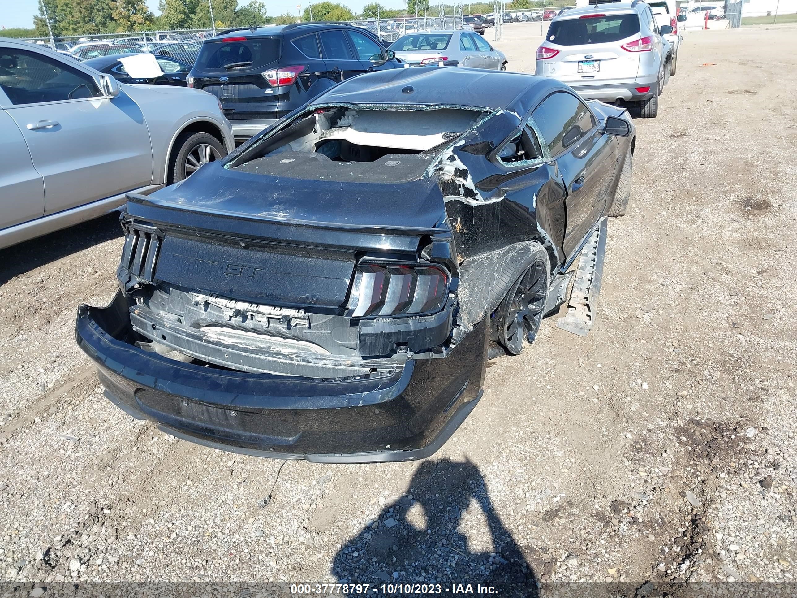 Photo 3 VIN: 1FA6P8CF3J5146780 - FORD MUSTANG 