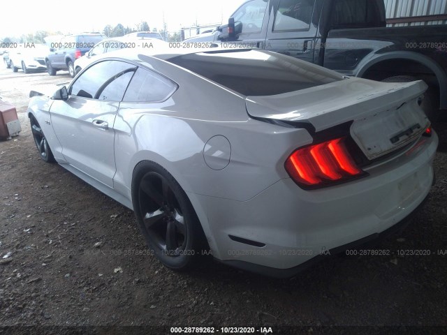 Photo 2 VIN: 1FA6P8CF3K5118429 - FORD MUSTANG 