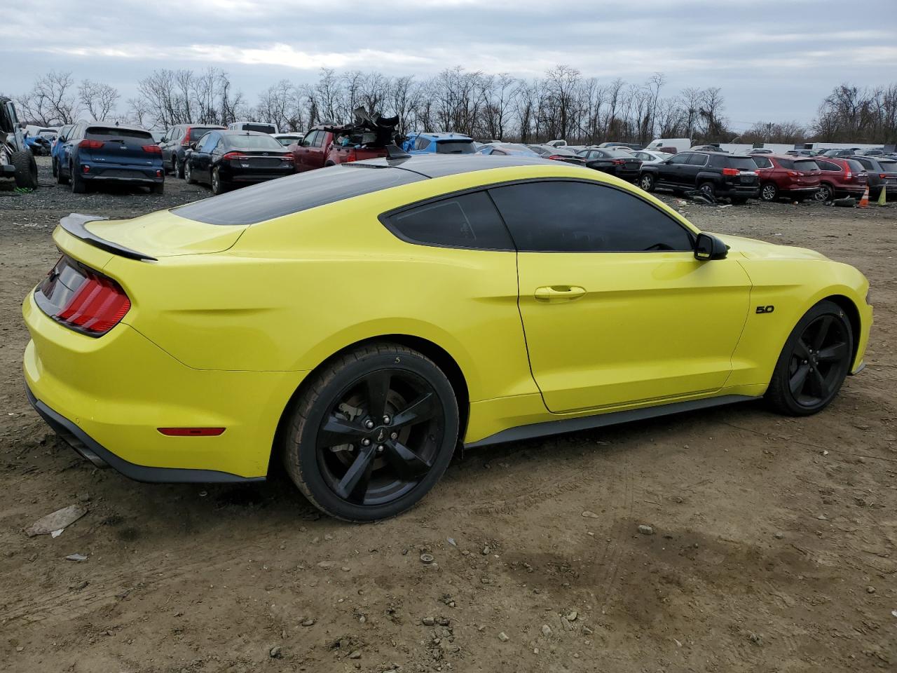 Photo 2 VIN: 1FA6P8CF3M5102251 - FORD MUSTANG 