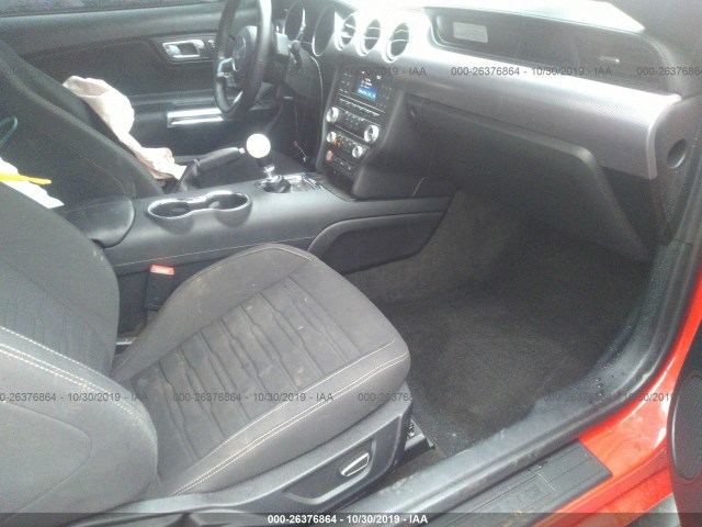 Photo 4 VIN: 1FA6P8CF4F5435531 - FORD MUSTANG 