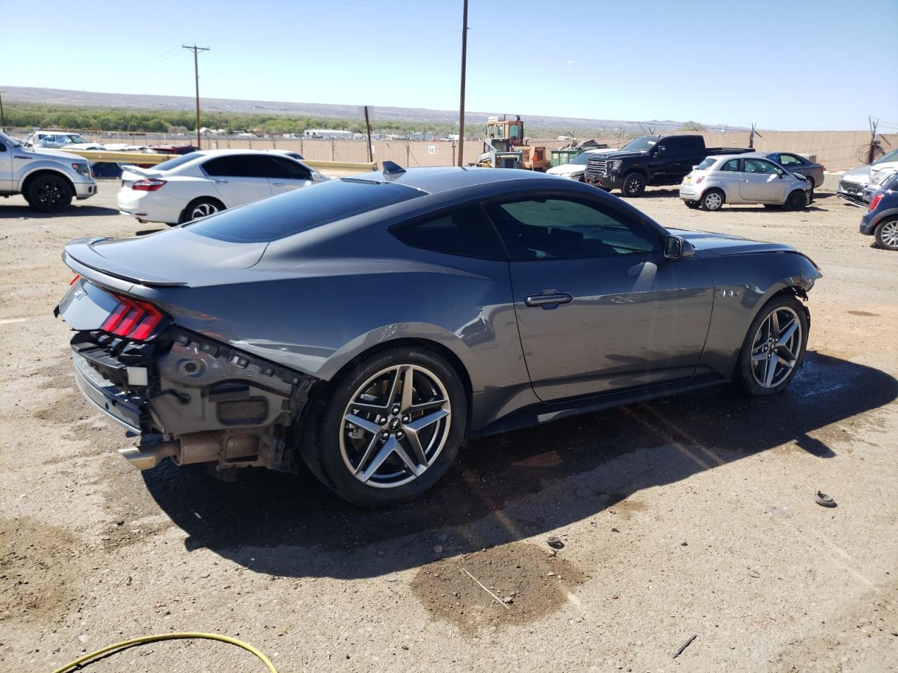 Photo 2 VIN: 1FA6P8CF4R5410360 - FORD MUSTANG 