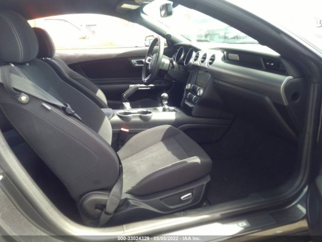 Photo 4 VIN: 1FA6P8CF5J5106295 - FORD MUSTANG 