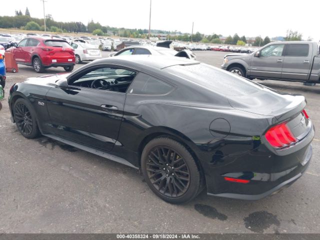 Photo 2 VIN: 1FA6P8CF5J5109388 - FORD MUSTANG 