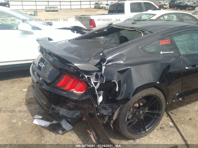 Photo 5 VIN: 1FA6P8CF5J5165072 - FORD MUSTANG 