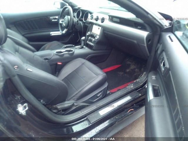 Photo 4 VIN: 1FA6P8CF5J5179960 - FORD MUSTANG 