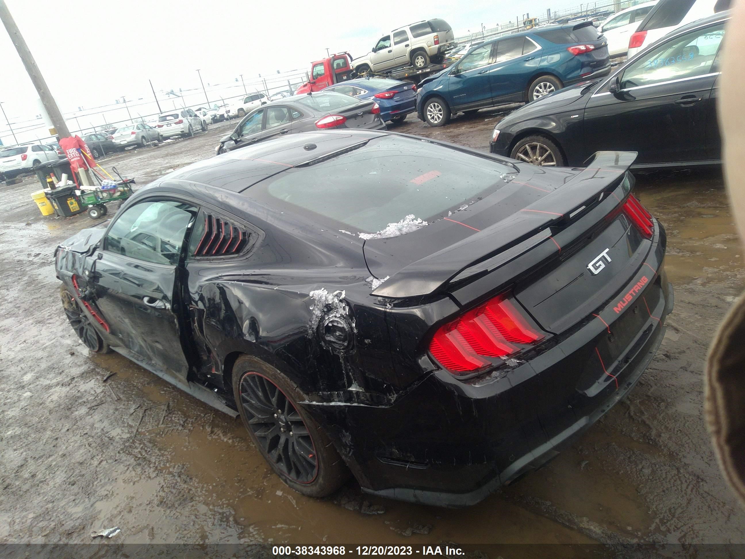 Photo 2 VIN: 1FA6P8CF5K5172914 - FORD MUSTANG 