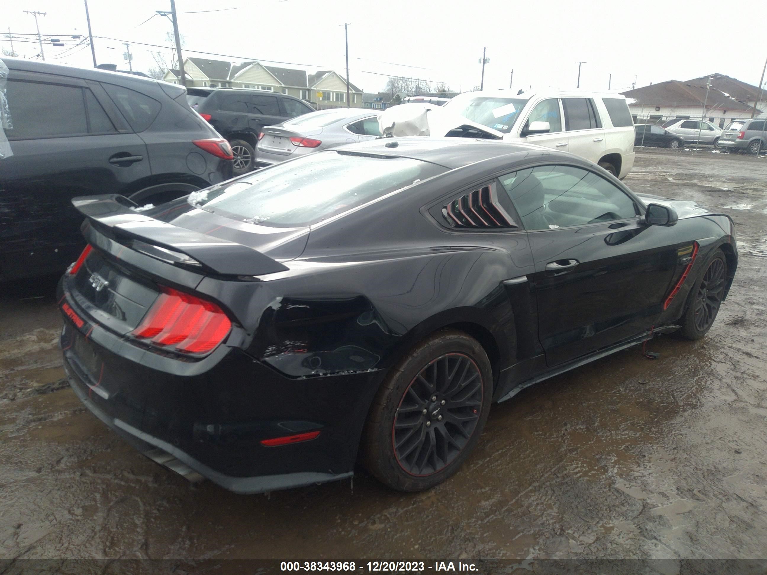 Photo 3 VIN: 1FA6P8CF5K5172914 - FORD MUSTANG 