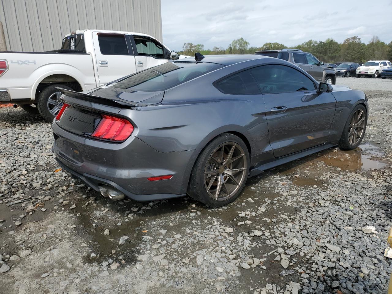 Photo 2 VIN: 1FA6P8CF6M5107220 - FORD MUSTANG 