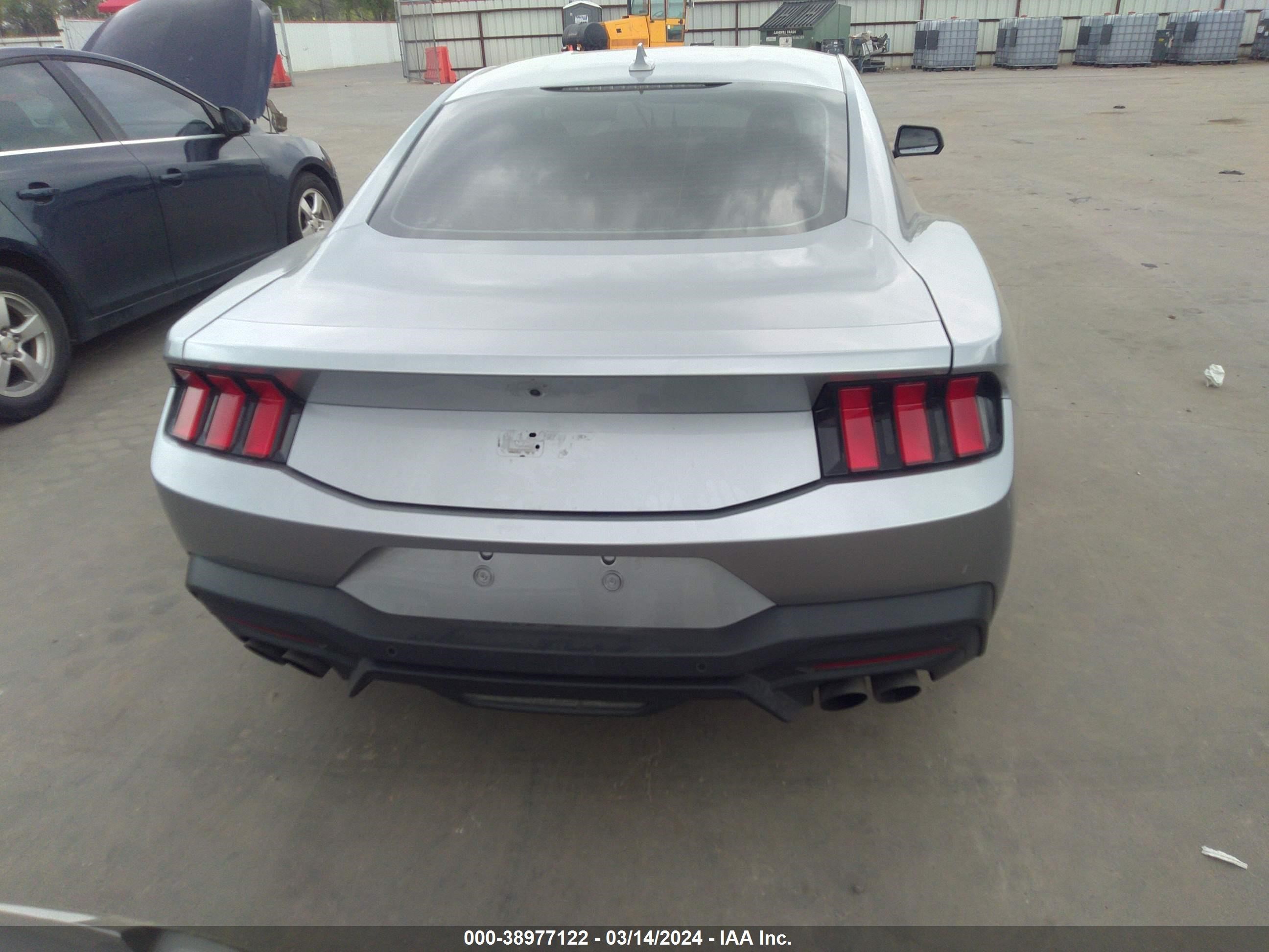 Photo 15 VIN: 1FA6P8CF6R5406116 - FORD MUSTANG 