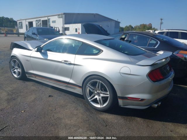 Photo 2 VIN: 1FA6P8CF7J5158821 - FORD MUSTANG 