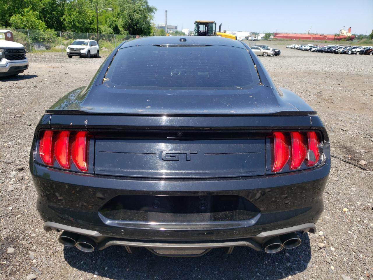 Photo 5 VIN: 1FA6P8CF7J5170368 - FORD MUSTANG 