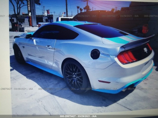 Photo 2 VIN: 1FA6P8CF7K5123990 - FORD MUSTANG 