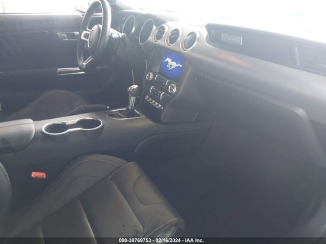 Photo 4 VIN: 1FA6P8CF7P5300318 - FORD MUSTANG 