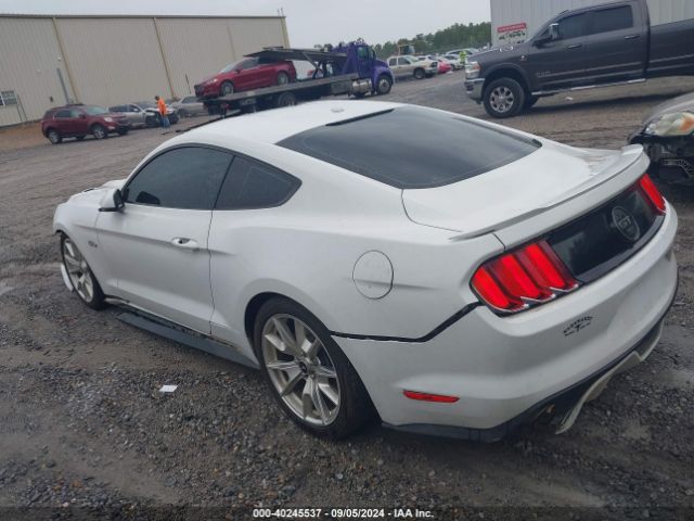 Photo 2 VIN: 1FA6P8CF8F5388858 - FORD MUSTANG 