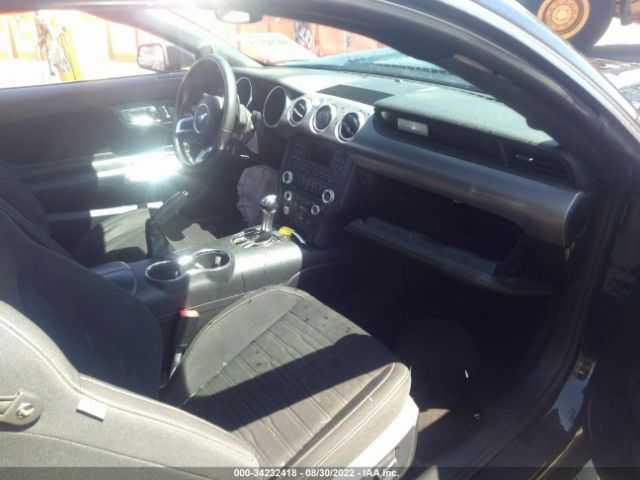 Photo 4 VIN: 1FA6P8CF8H5306789 - FORD MUSTANG 