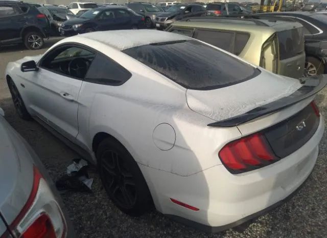 Photo 2 VIN: 1FA6P8CF8J5185297 - FORD MUSTANG 