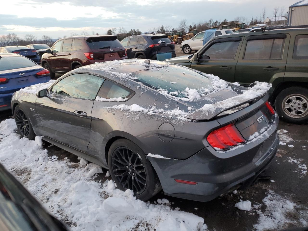 Photo 1 VIN: 1FA6P8CF8M5135617 - FORD MUSTANG 