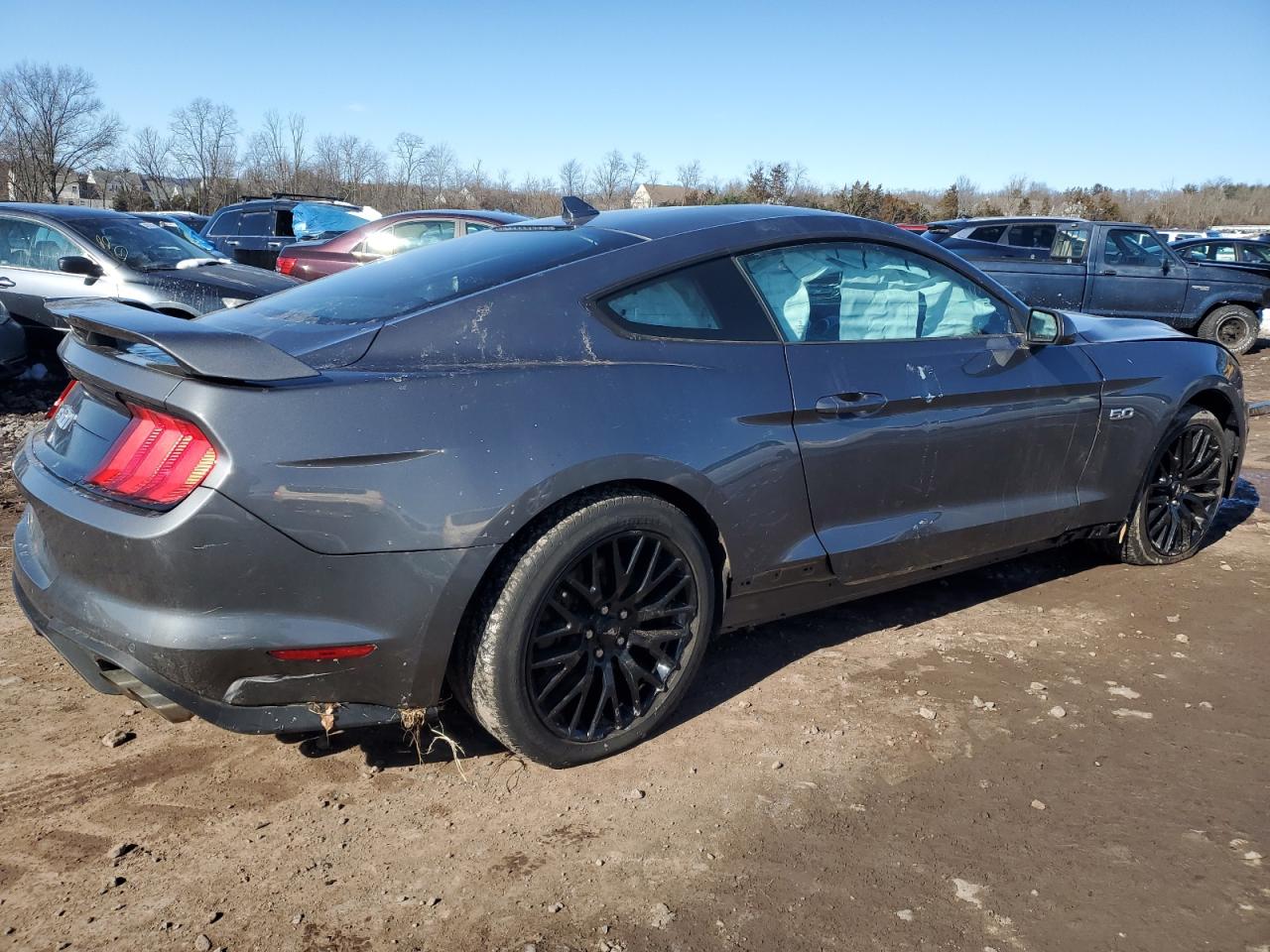 Photo 2 VIN: 1FA6P8CF8M5135617 - FORD MUSTANG 