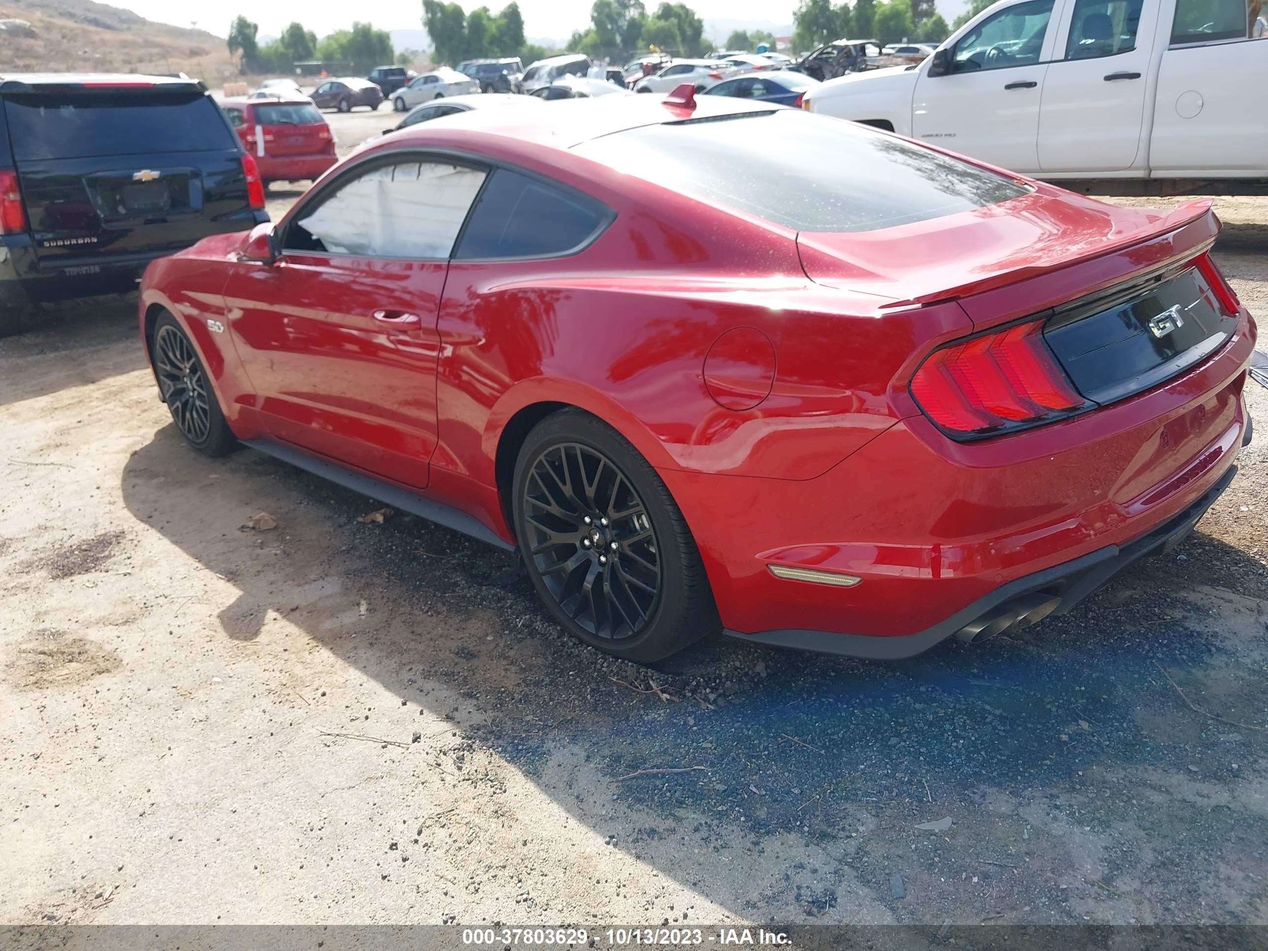 Photo 2 VIN: 1FA6P8CF8P5306726 - FORD MUSTANG 