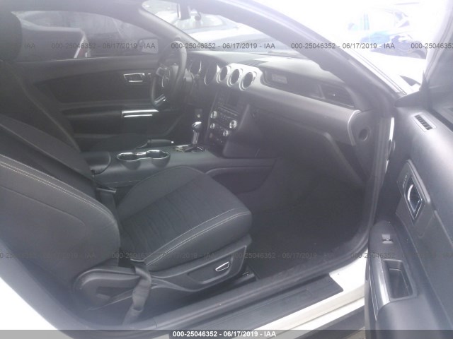 Photo 4 VIN: 1FA6P8CF9H5272118 - FORD MUSTANG 