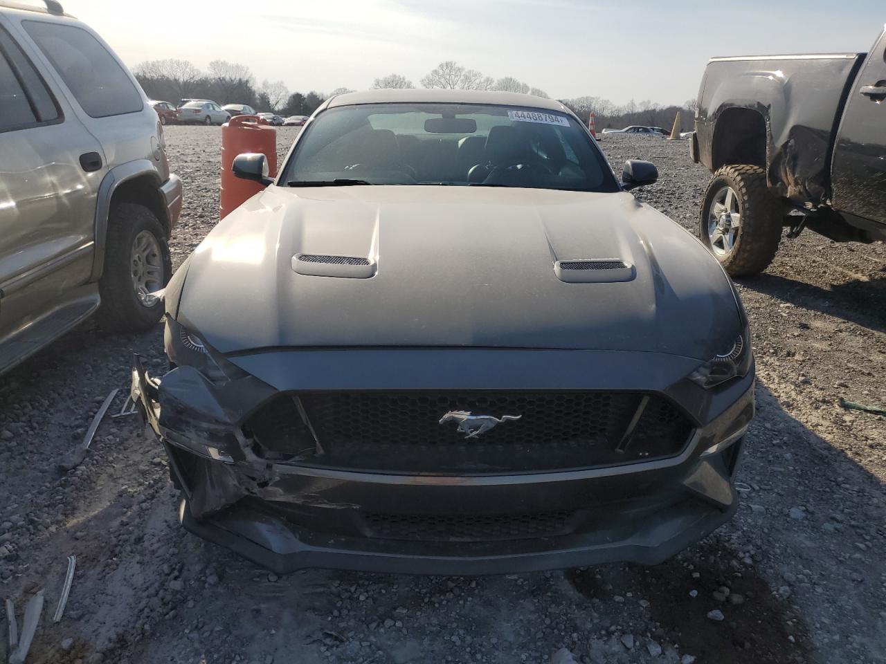 Photo 4 VIN: 1FA6P8CF9J5112889 - FORD MUSTANG 