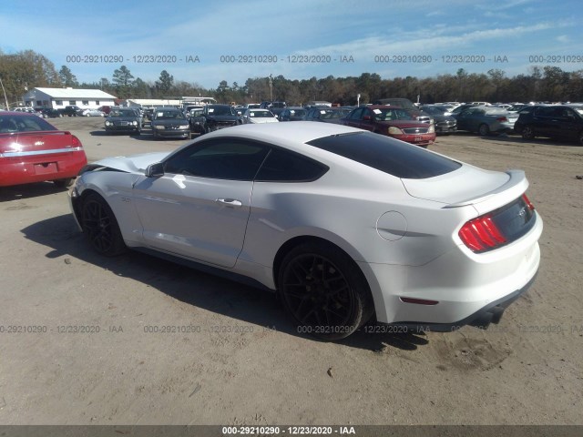 Photo 2 VIN: 1FA6P8CF9J5161879 - FORD MUSTANG 