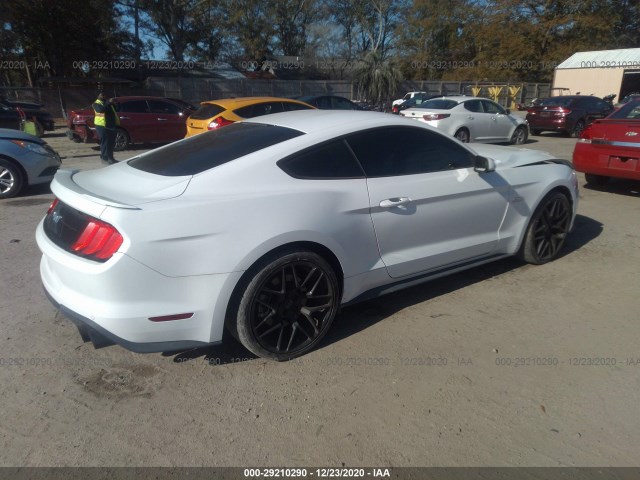 Photo 3 VIN: 1FA6P8CF9J5161879 - FORD MUSTANG 