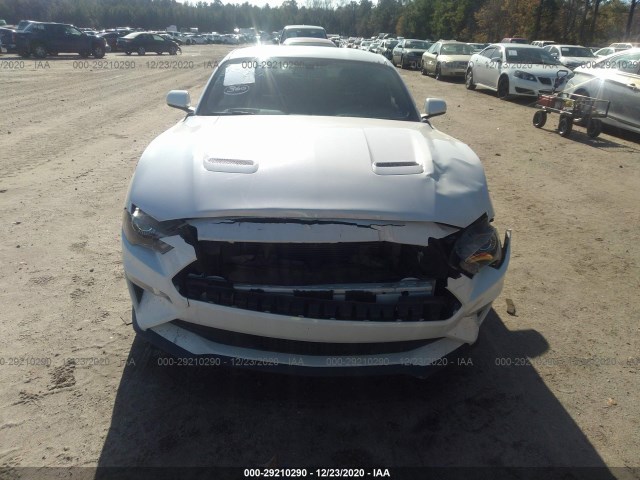 Photo 5 VIN: 1FA6P8CF9J5161879 - FORD MUSTANG 