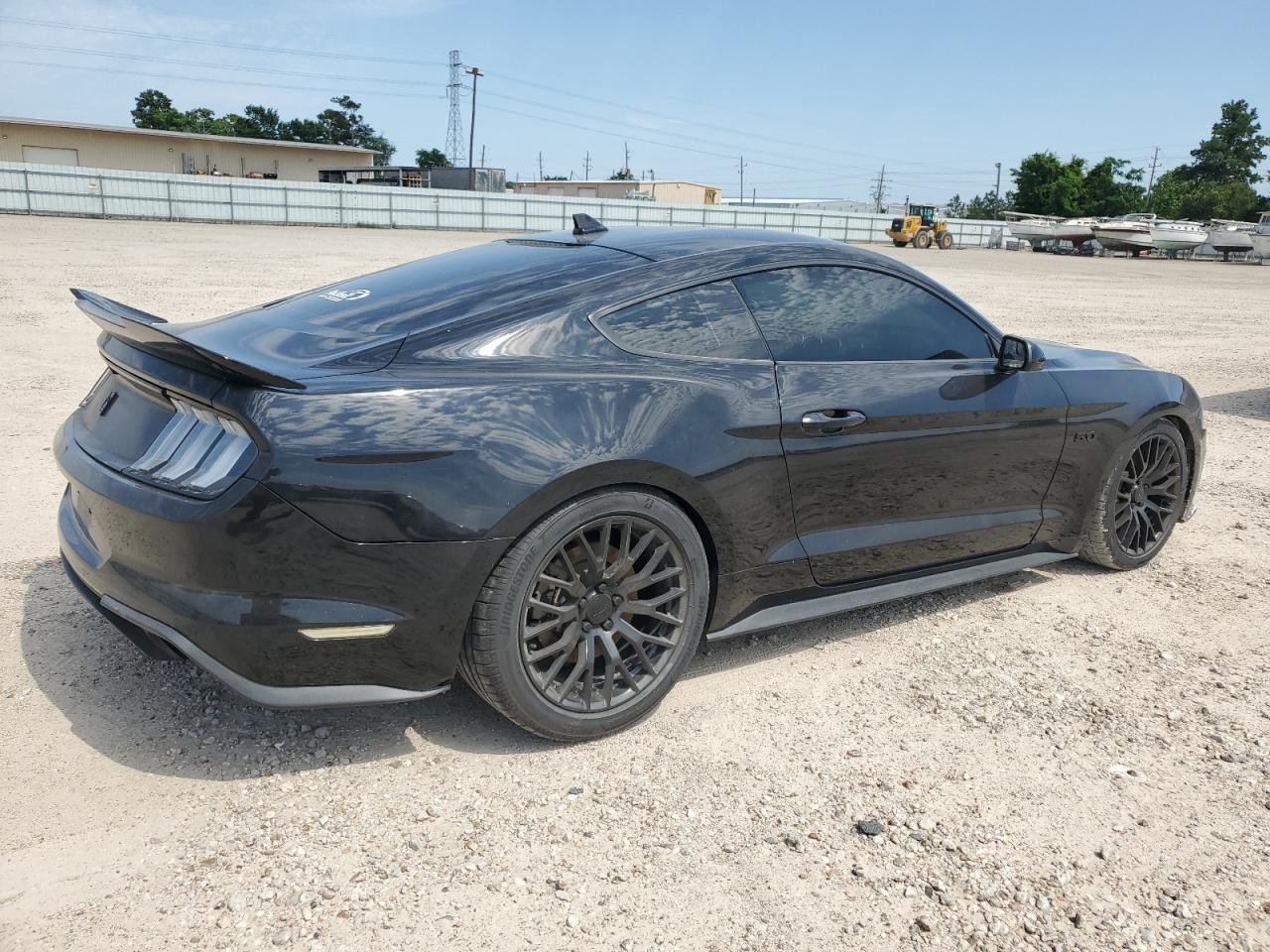 Photo 2 VIN: 1FA6P8CF9L5158497 - FORD MUSTANG 